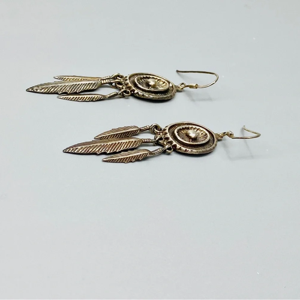 Vintage Sterling Silver Earrings Southwest Style with Shield & Feathers - Picture 5 of 10